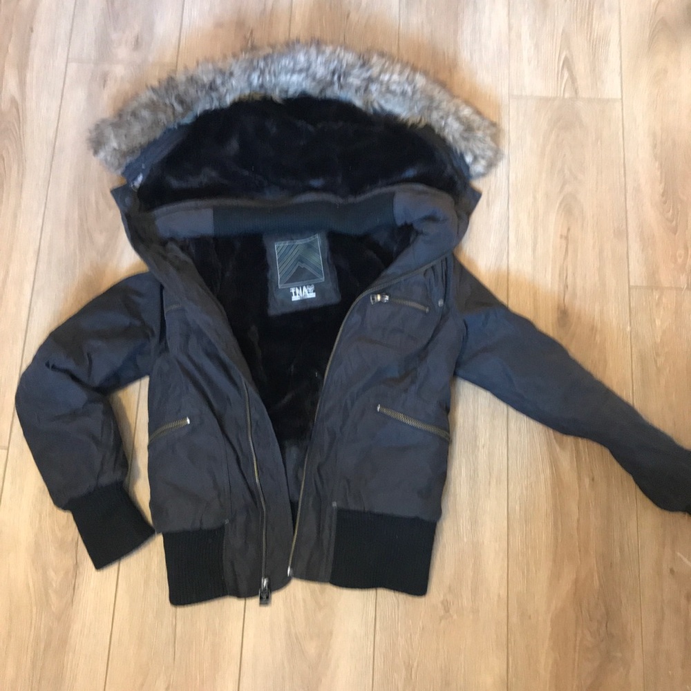 Aritzia waist length parka